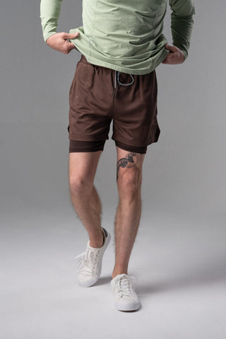 Jerrod is 5'9, Waist 29", Wearing Small