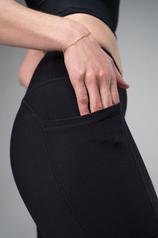 Jackie is 5'7, Waist 29", Wearing Medium