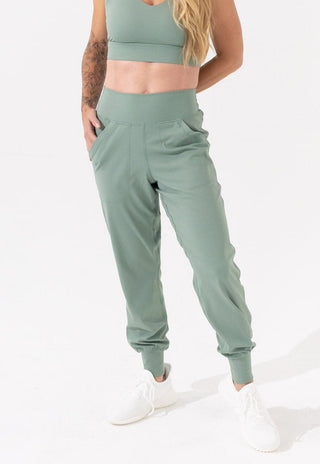 resilient gravity joggers 25"