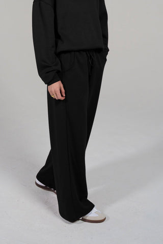 rest LUX wide leg jogger