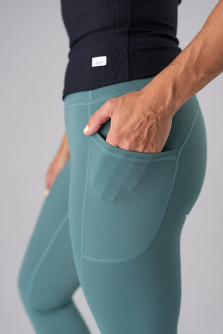 luminous ULTRA gravity soft stay leggings 25"