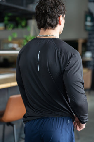 Alyth Active Alive Unleashed Long Sleeve in Black - Women's Workout Long Sleeve Top Back View
