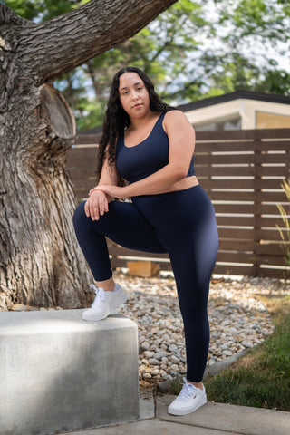 Alyth Active Dynamic Devoted Lite Legging in Ironwine - Women's Workout Leggings Close Up