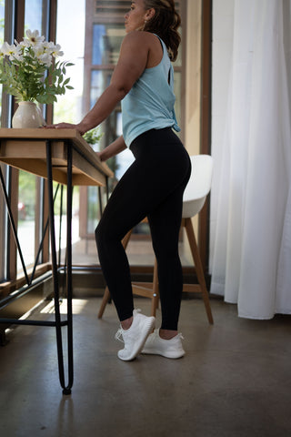 Alyth Active Gravity Nurture Legging in Bordeaux - Women's Workout Leggings Front View