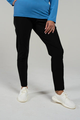 Alyth Active Grit V2 Pant in Black - Women's Running Pants Front View