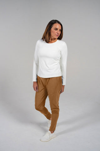 Alyth Active Grit V2 Pant in Briar - Women's Running Pants Front View